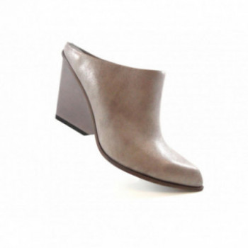 Mule femme chic en cuir à bout pointu et talon original Puro