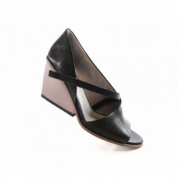 Escarpin femme chic en cuir noir talon original Puro