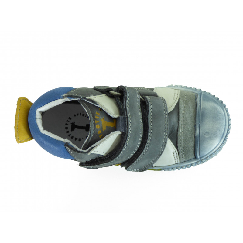 Chaussure Babybotte garçon en cuir à velcros confort