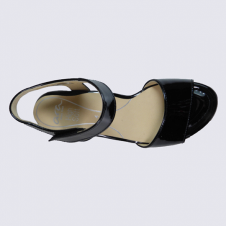 Sandales à talon Ara en cuir vernis noir tendance