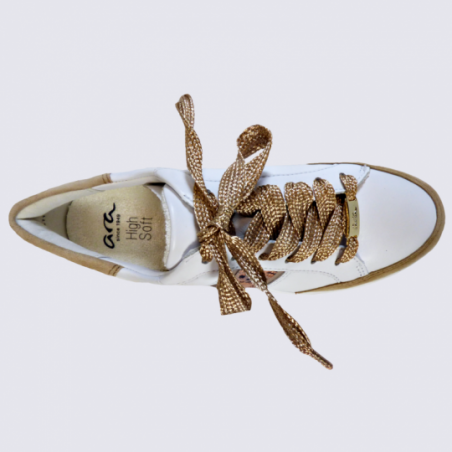Baskets Ara, baskets à lacets tendance femme en cuir blanc et beige Baskets Ara, baskets à lacets tendance femme en cuir blanc et beige
