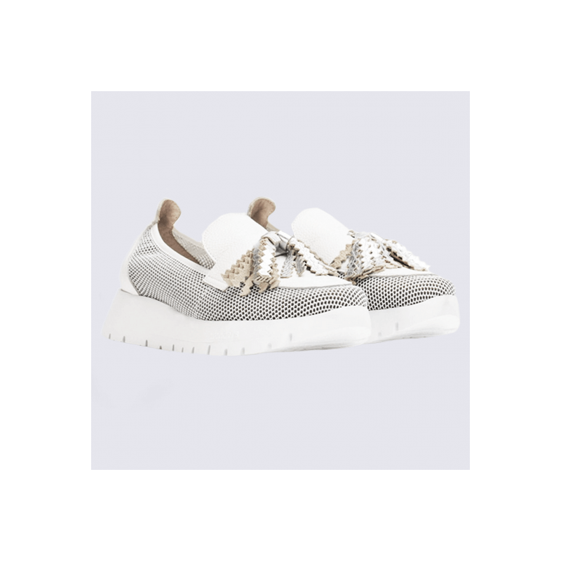 Mocassins Wonders, mocassins pompon tendances femme en cuir et maille blanc