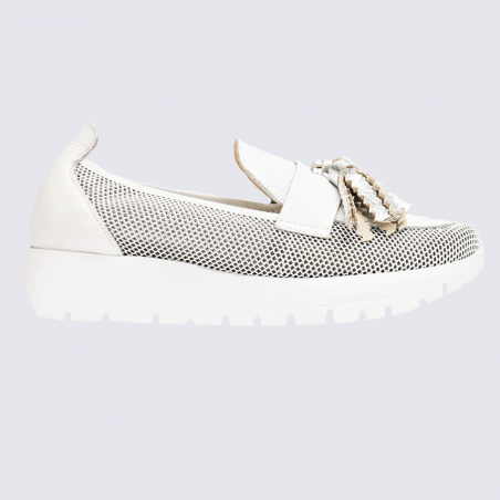Mocassins Wonders, mocassins pompon tendances femme en cuir et maille blanc Mocassins Wonders, mocassins pompon tendances femme en cuir et maille blanc