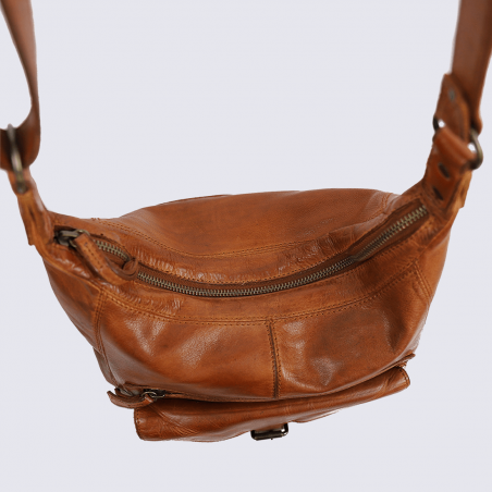 Sac à bandoulière Bear, sac bandoulière design femme en cuir cognac