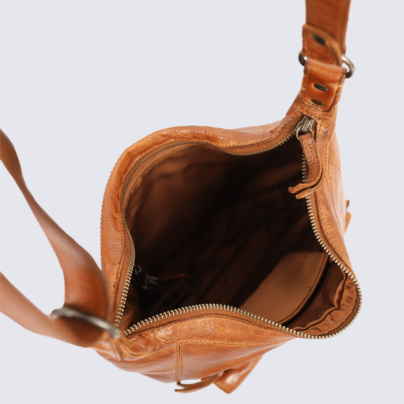 Sac à bandoulière Bear, sac bandoulière design femme en cuir cognac