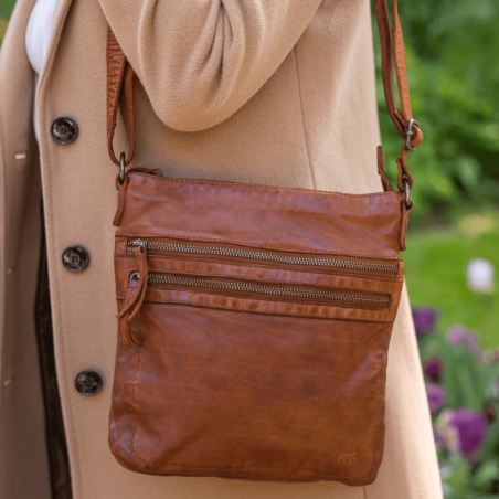 Sac à bandoulière Bear, petit sac à bandoulière femme en cuir cognac