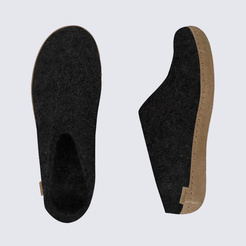 Chaussons Glerups, modèle Slip-On mixte en laine naturelle charbon de bois
