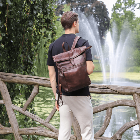 Sac à dos Bear, sac à dos tendance unisexe en cuir brun Sac à dos Bear, sac à dos tendance unisexe en cuir brun