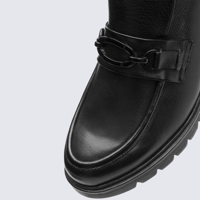 Mocassin Ara, mocassin chic et classe femme en cuir noir