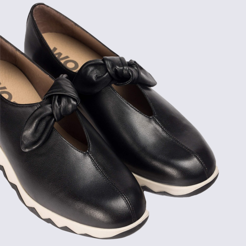 Chaussures Wonders, Chaussures compensées femme en cuir lisse noir