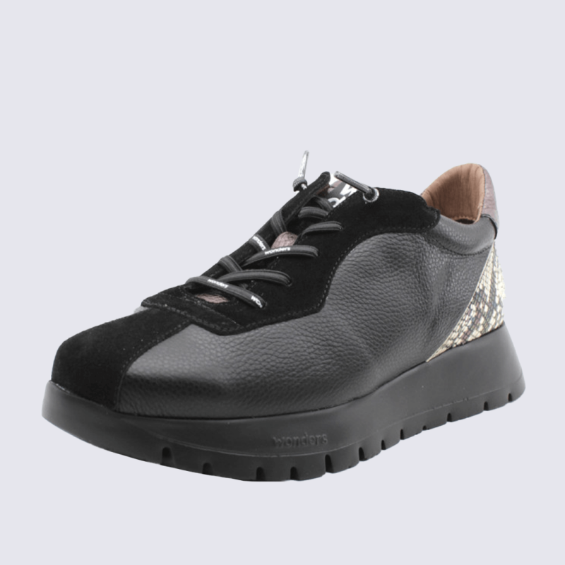 Baskets Wonders, Baskets plateforme femme en cuir noir à détails imprimés
