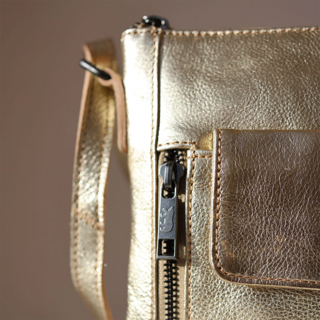 Sac bear, sac compact femme en cuir métallisé champagne