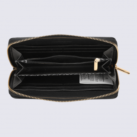 Compagnon Lulu Castagnette, compagnon femme en noir
