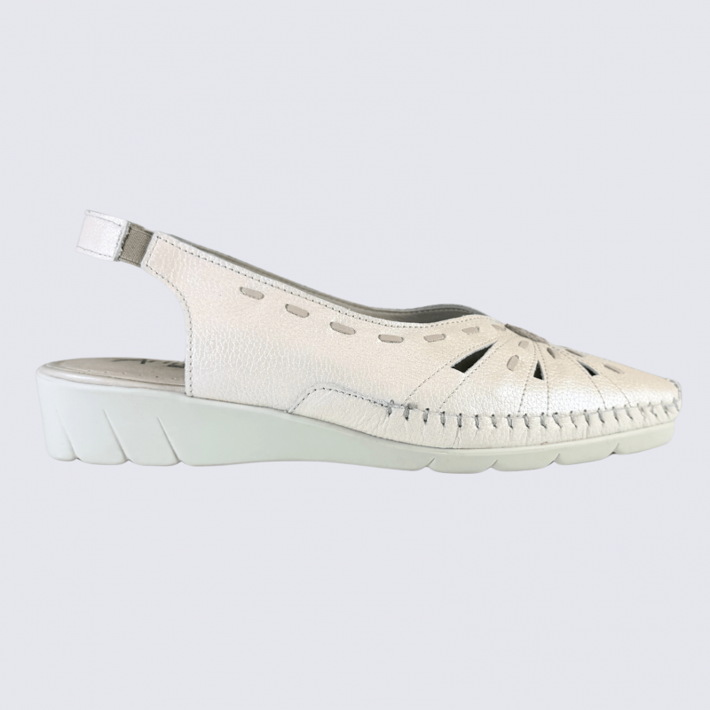 Chaussures Arima, chaussures fermées velcro femme en cuir nude