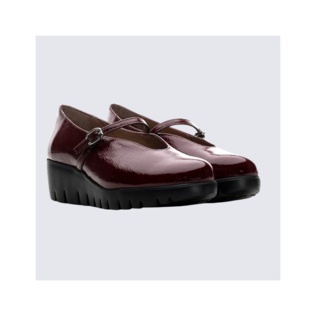 Chaussures Wonders, Chaussures compensées femme en cuir vernis vin